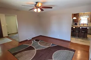 5611 Windward Dr, Racine, WI 53406 - Photo 11