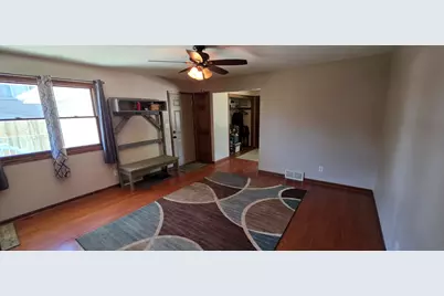 5611  Windward Dr, Racine, WI 53406 - Photo 13