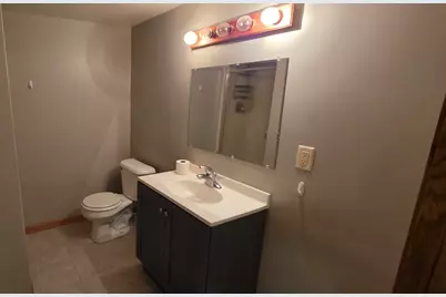 5611  Windward Dr, Racine, WI 53406 - Photo 27