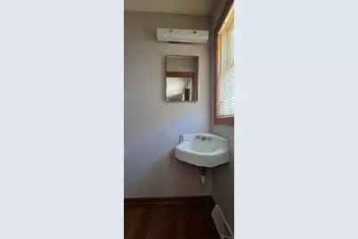 5611  Windward Dr, Racine, WI 53406 - Photo 21