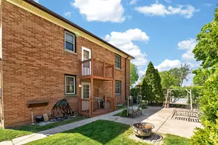 10111 W Cleveland Ave, West Allis, WI 53227 - Photo 5