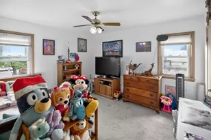 10111 W Cleveland Ave, West Allis, WI 53227 - Photo 27
