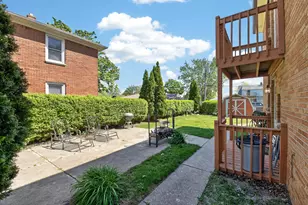 10111 W Cleveland Ave, West Allis, WI 53227 - Photo 7