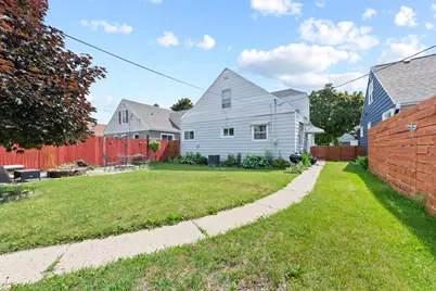 3813 N 81st St, Milwaukee, WI 53222 - Photo 25
