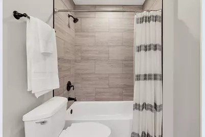 8975 N Santa Monica Blvd, Bayside, WI 53217 - Photo 9