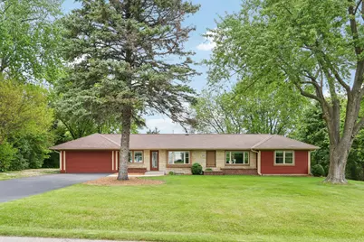 1010  Rolling Green Dr, Brookfield, WI 53186 - Photo 1