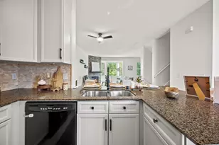220 E Reservoir Ave, Milwaukee, WI 53212 - Photo 7