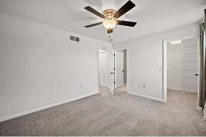 220 E Reservoir Ave, Milwaukee, WI 53212 - Photo 23