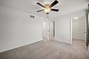 220 E Reservoir Ave, Milwaukee, WI 53212 - Photo 23