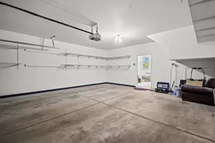 220 E Reservoir Ave, Milwaukee, WI 53212 - Photo 29