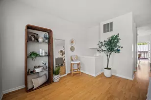 220 E Reservoir Ave, Milwaukee, WI 53212 - Photo 15