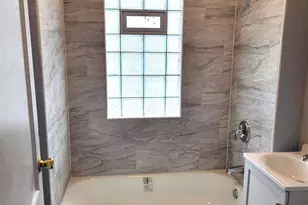 2701 N 37th St, Milwaukee, WI 53210 - Photo 13