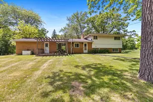 1940 Woodland Dr, Racine, WI 53108 - Photo 3