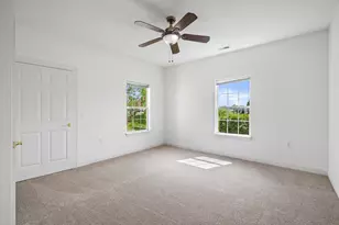 8614 S Stratford Rd, Oak Creek, WI 53154 - Photo 11