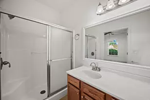 8614 S Stratford Rd, Oak Creek, WI 53154 - Photo 13