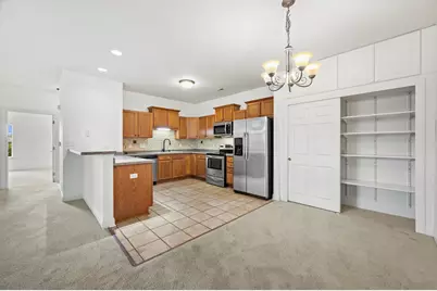 8614 S Stratford Rd, Oak Creek, WI 53154 - Photo 7