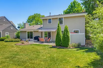 N79W15586  Deerfield Trl, Menomonee Falls, WI 53051 - Photo 3