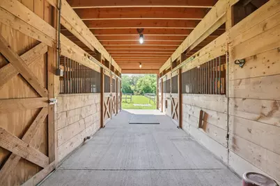 N7W29615  Thames Ct, Delafield, WI 53188 - Photo 19