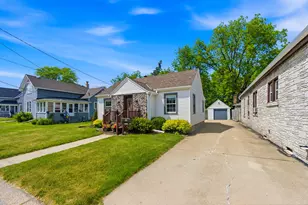 206 W 2nd St, Oconomowoc, WI 53066 - Photo 21