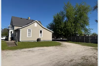 2009  Washington St, Two Rivers, WI 54241 - Photo 17