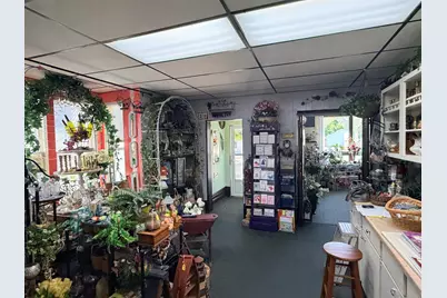 2009  Washington St, Two Rivers, WI 54241 - Photo 3