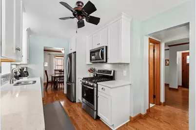 7525  Kenwood Ave, Wauwatosa, WI 53213 - Photo 13