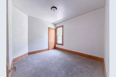 1454 S 75th St, West Allis, WI 53214 - Photo 9