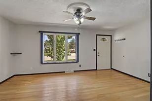 1709 88th St, Kenosha, WI 53143 - Photo 5
