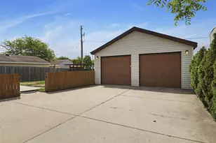 1709 88th St, Kenosha, WI 53143 - Photo 27