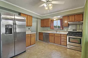 1709 88th St, Kenosha, WI 53143 - Photo 7