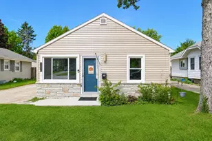 1304 N Grandview Blvd, Waukesha, WI 53188 - Photo 1