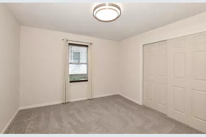 1304 N Grandview Blvd, Waukesha, WI 53188 - Photo 15