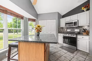 W195S8654 Plum Creek Blvd, Muskego, WI 53150 - Photo 5