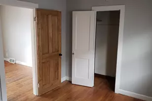2830 W St Paul Ave, Milwaukee, WI 53208 - Photo 11