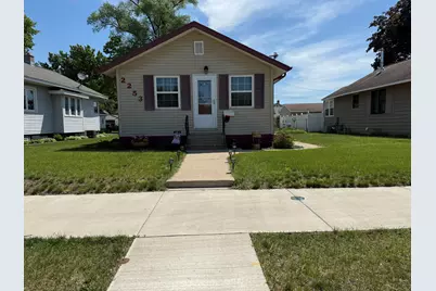 2253  14th St, La Crosse, WI 54601 - Photo 3