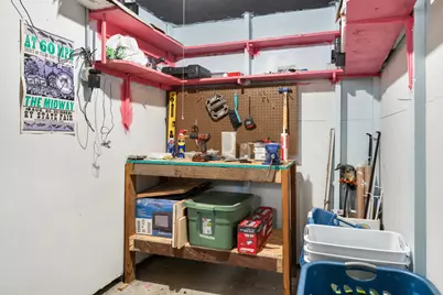 9415 W Arthur Ave, West Allis, WI 53227 - Photo 29