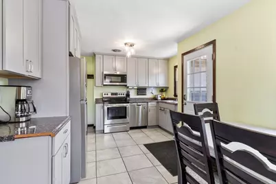 9415 W Arthur Ave, West Allis, WI 53227 - Photo 13