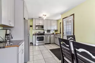9415 W Arthur Ave, West Allis, WI 53227 - Photo 13