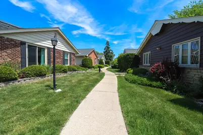 5324  Woodbridge Ln, Greenfield, WI 53221 - Photo 19