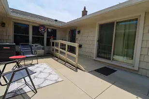 5324 Woodbridge Ln, Greenfield, WI 53221 - Photo 17