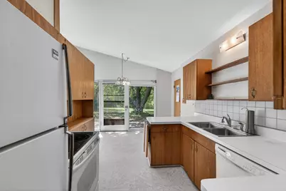 4435 N Glenway St, Wauwatosa, WI 53225 - Photo 13