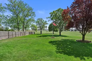 429 E Armour Ave, Milwaukee, WI 53207 - Photo 39