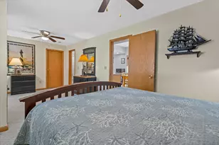 429 E Armour Ave, Milwaukee, WI 53207 - Photo 15