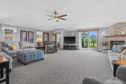 429 E Armour Ave, Milwaukee, WI 53207 - Photo 21