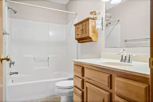 823 Windhill St, Onalaska, WI 54650 - Photo 21