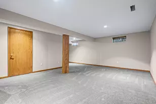 823 Windhill St, Onalaska, WI 54650 - Photo 25