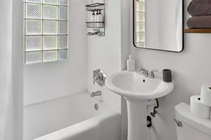 1623 E Webster Pl, Milwaukee, WI 53211 - Photo 23