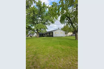 2260  Cobblestone Ln, Beloit, WI 53511 - Photo 11