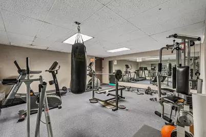 2025 E Greenwich Ave #106, Milwaukee, WI 53211 - Photo 15