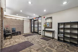 2025 E Greenwich Ave, Milwaukee, WI 53211 - Photo 11